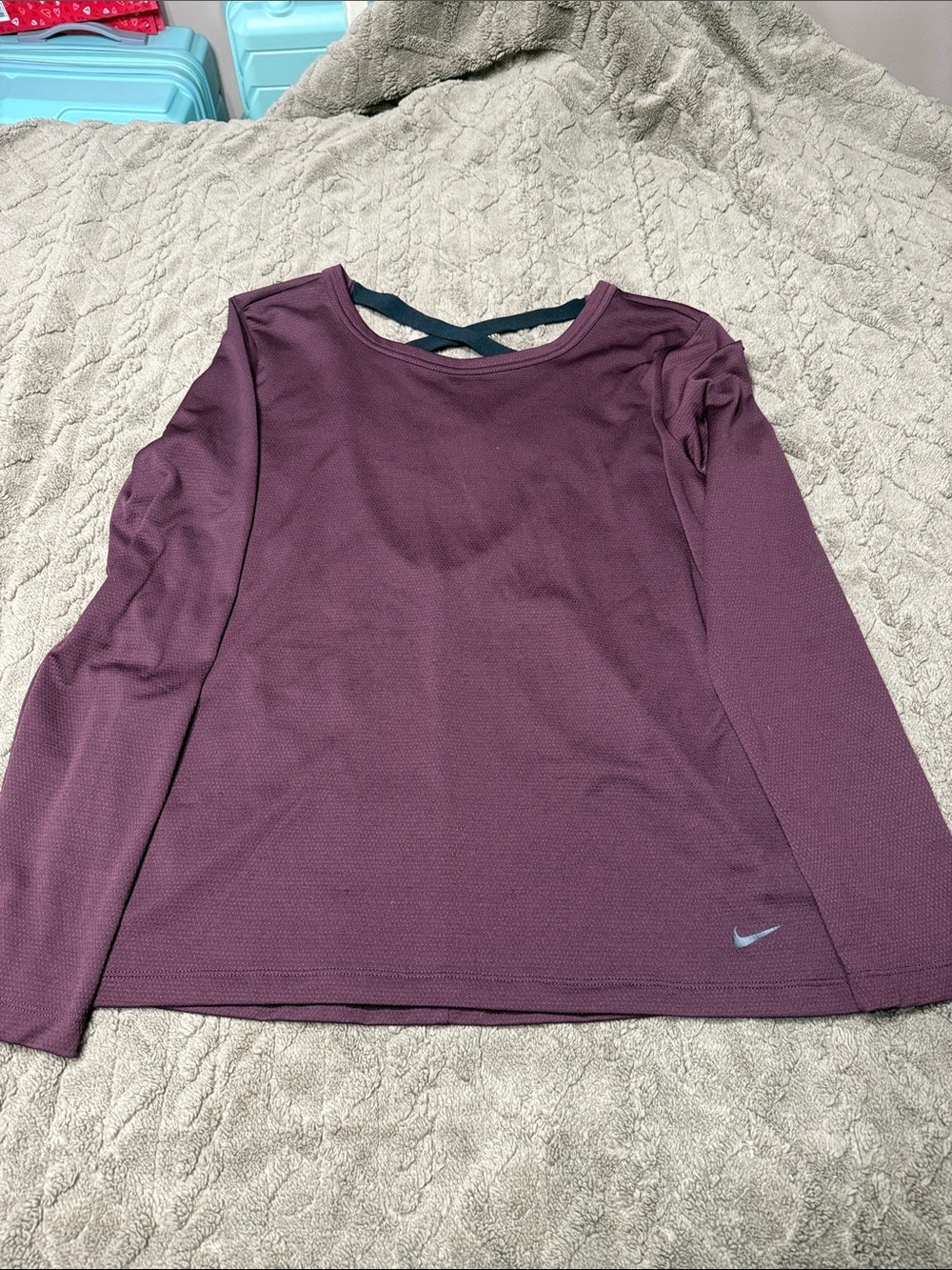 Nike Women’s Long-Sleeve Plum Performance Top with Back Straps